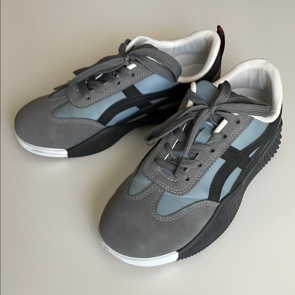 De Florance Vintage style Athletic Shoes for Women